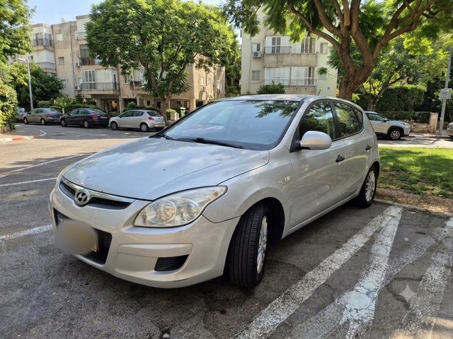 יונדאי i30
