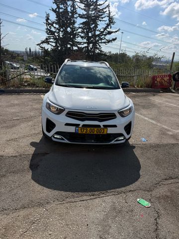 קיה סטוניק