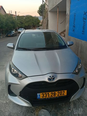 מודעת רכב טויוטה יאריס