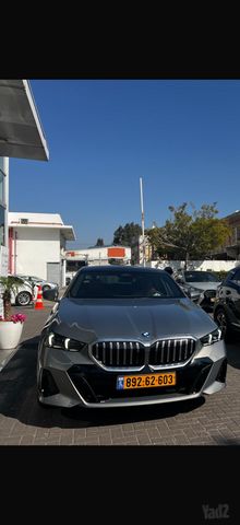 מודעת רכב ב מ וו סדרה 5