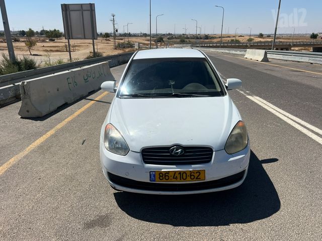 יונדאי אקסנט i25