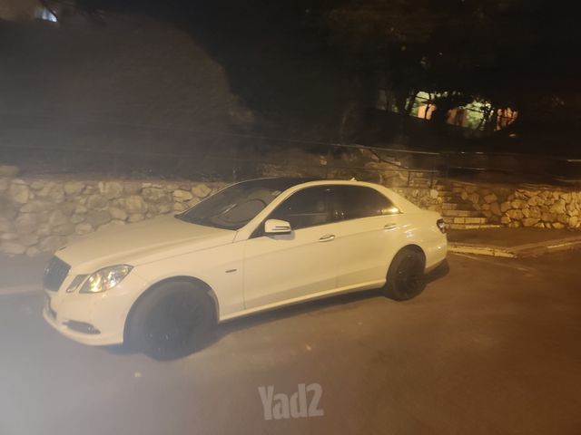 מודעת רכב מרצדס-בנץ E-class