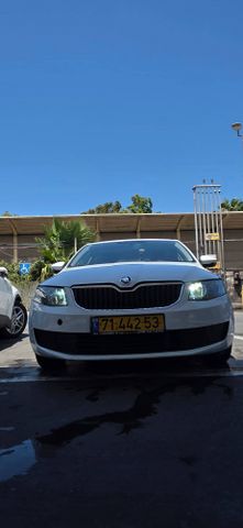 סקודה אוקטביה