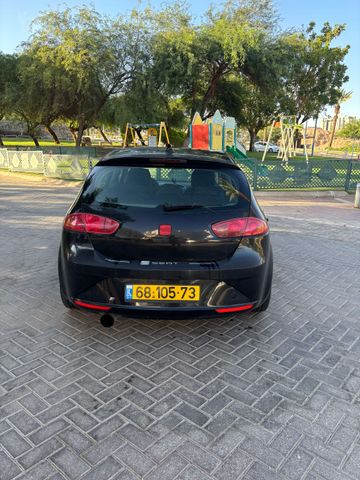 סיאט לאון
