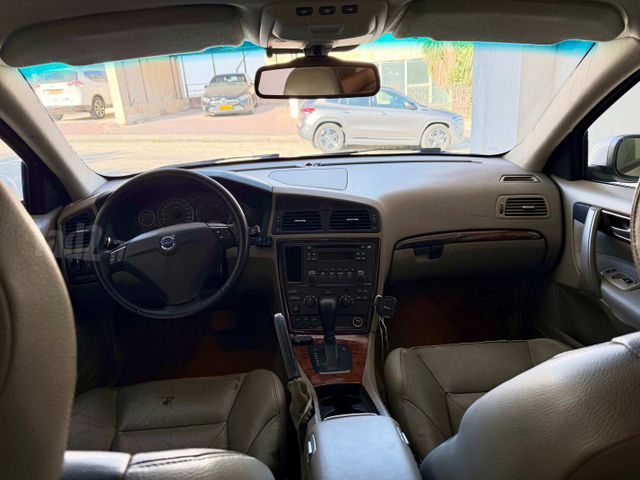 וולוו S60