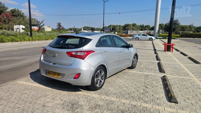 יונדאי i30