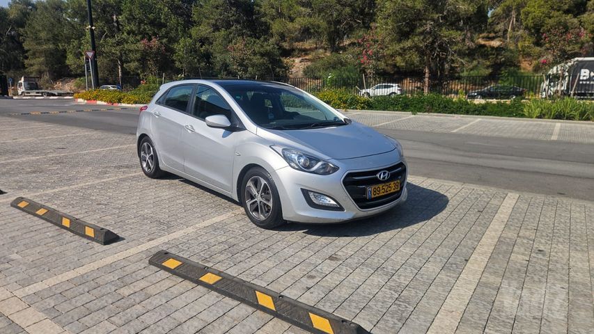יונדאי i30