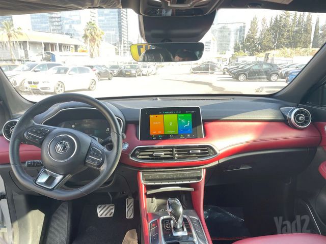 אם ג'י EHS PHEV