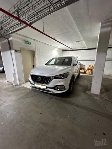 מודעת רכב אם ג'י EHS PHEV