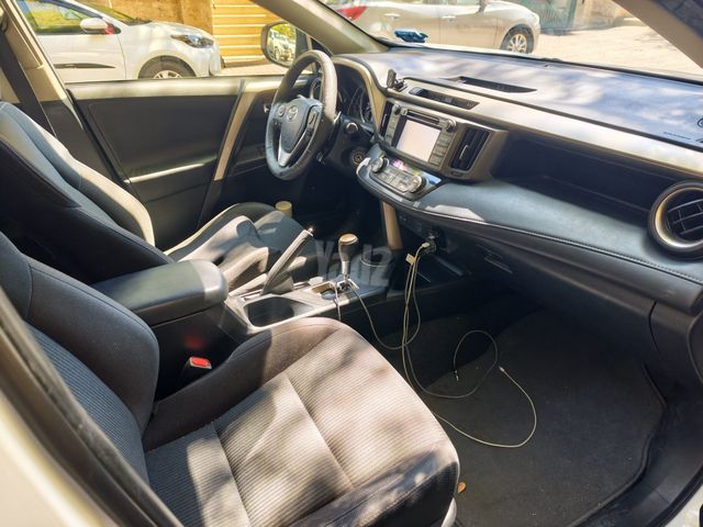 טויוטה RAV4