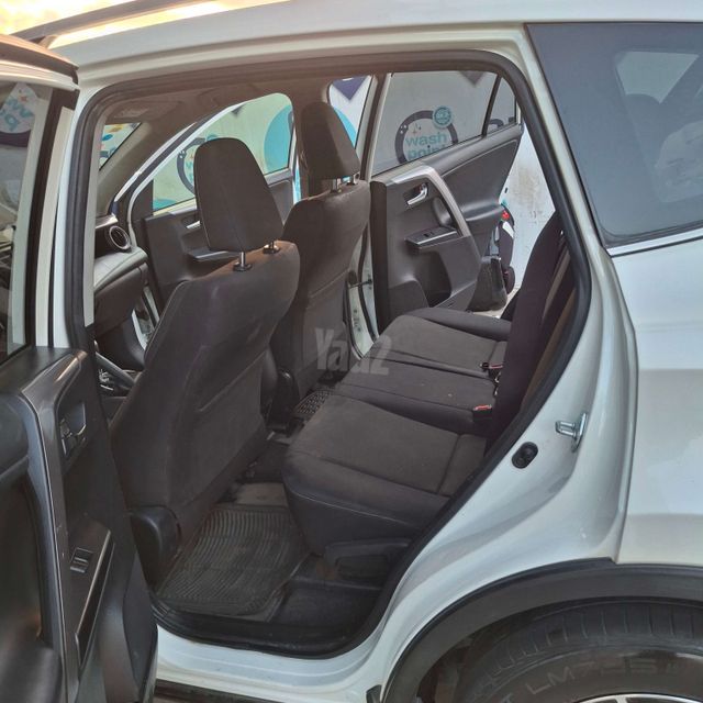 מודעת רכב טויוטה RAV4