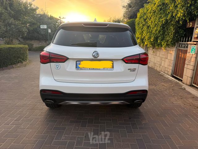 מודעת רכב אם ג'י EHS PHEV