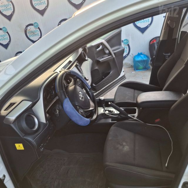 טויוטה RAV4