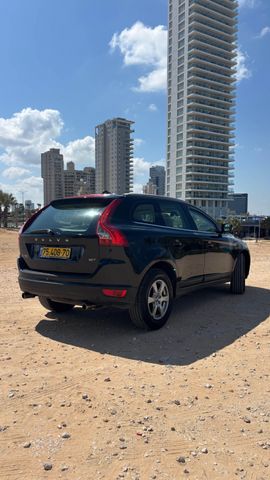וולוו XC60
