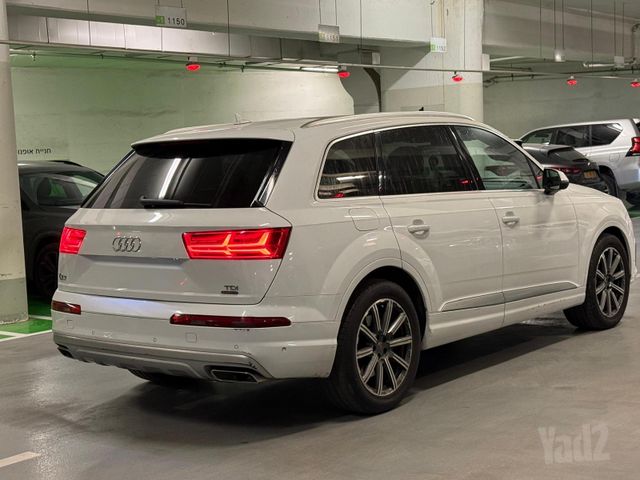 אאודי Q7