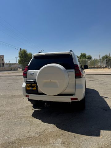 טויוטה לנד קרוזר