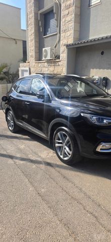מודעת רכב אם ג'י EHS PHEV