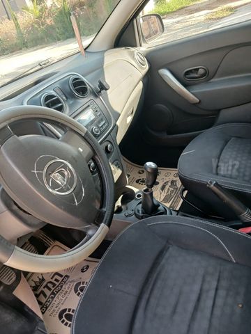 מודעת רכב דאצ'יה סנדרו