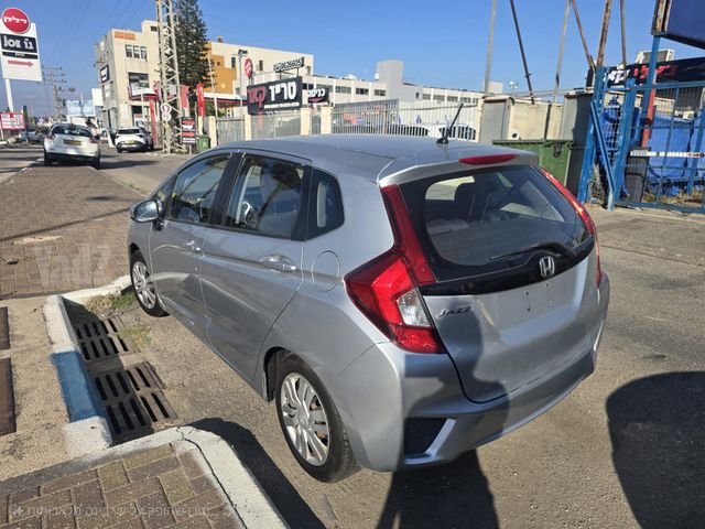 מודעת רכב הונדה ג'אז 
