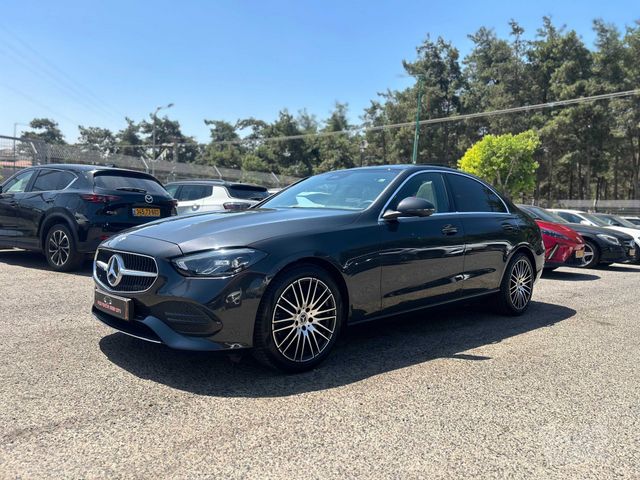מודעת רכב מרצדס-בנץ C-class