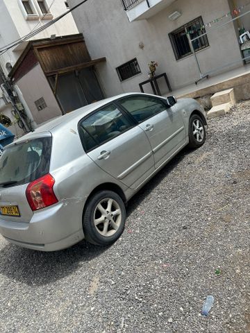 טויוטה קורולה