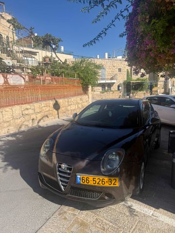 אלפא רומיאו מיטו
