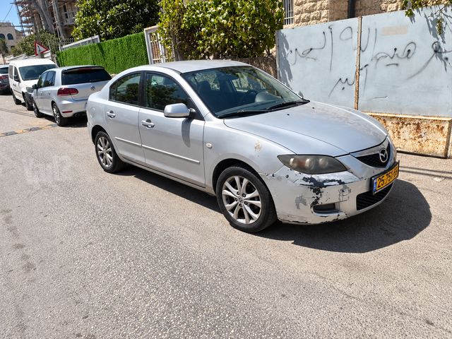 מודעת רכב מאזדה 3