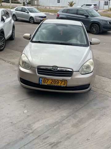 יונדאי אקסנט i25