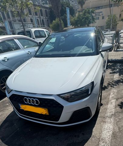 מודעת רכב אאודי A1