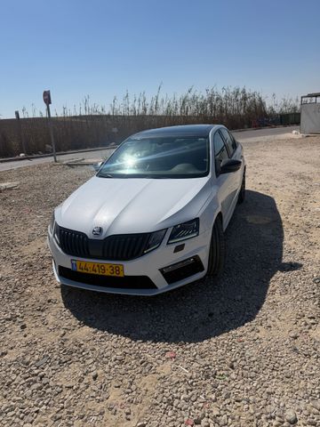 סקודה אוקטביה