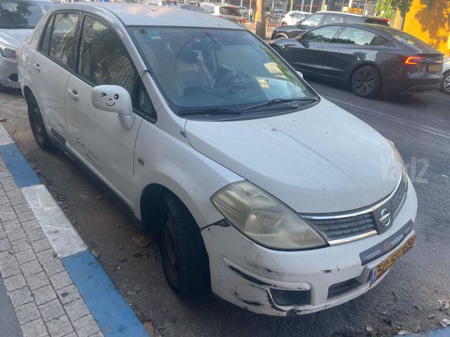 ניסאן טידה