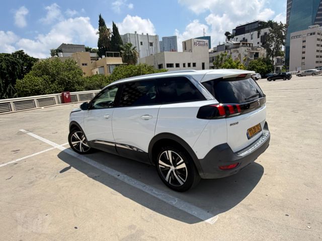 מודעת רכב פיג'ו 5008
