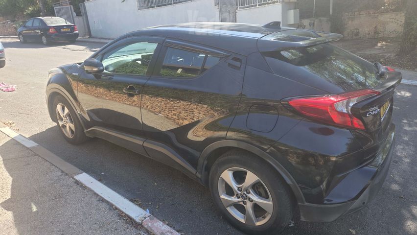 טויוטה C-HR