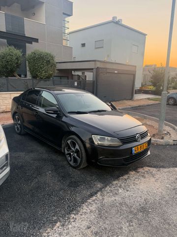 מודעת רכב פולקסווגן ג'טה 