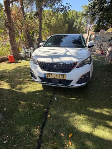 פיג'ו 3008