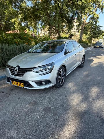 מגאן Intense אוט׳ דיזל 1.5 (116 כ״ס)