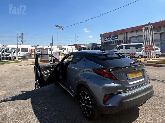 טויוטה C-HR