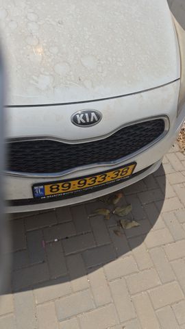 מודעת רכב קיה קארנס
