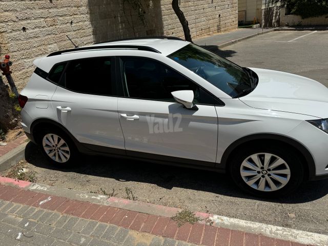 מודעת רכב סיאט ארונה