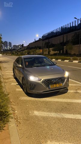 יונדאי איוניק
