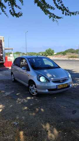 מודעת רכב הונדה ג'אז
