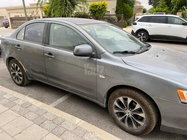 מודעת רכב מיצובישי לנסר