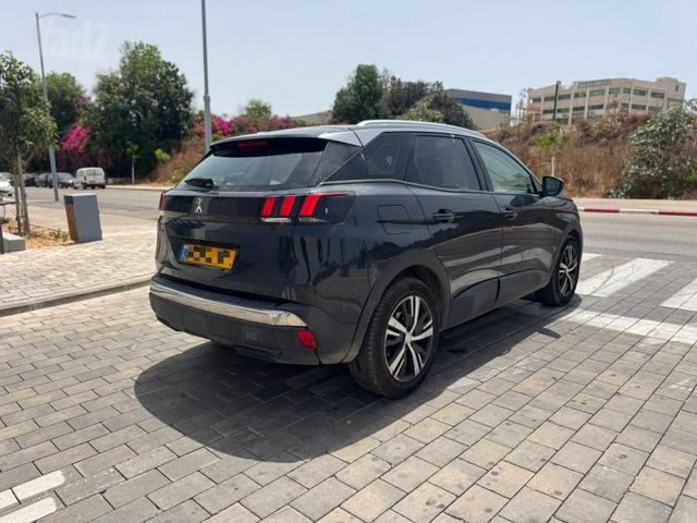 פיג'ו 3008