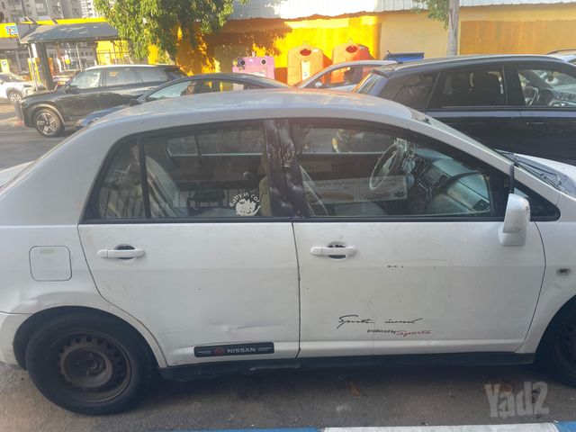 ניסאן טידה