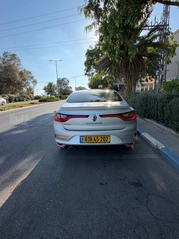 רנו מגאן
