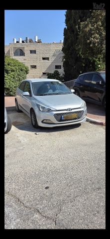 יונדאי i20