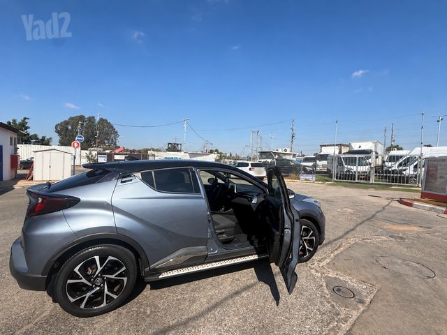 טויוטה C-HR