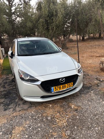מודעת רכב מאזדה 2