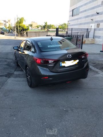 מאזדה 3