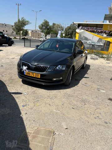 אוקטביה  Ambition אוט׳ סדאן 5 דל 1.4 (150 כ״ס)